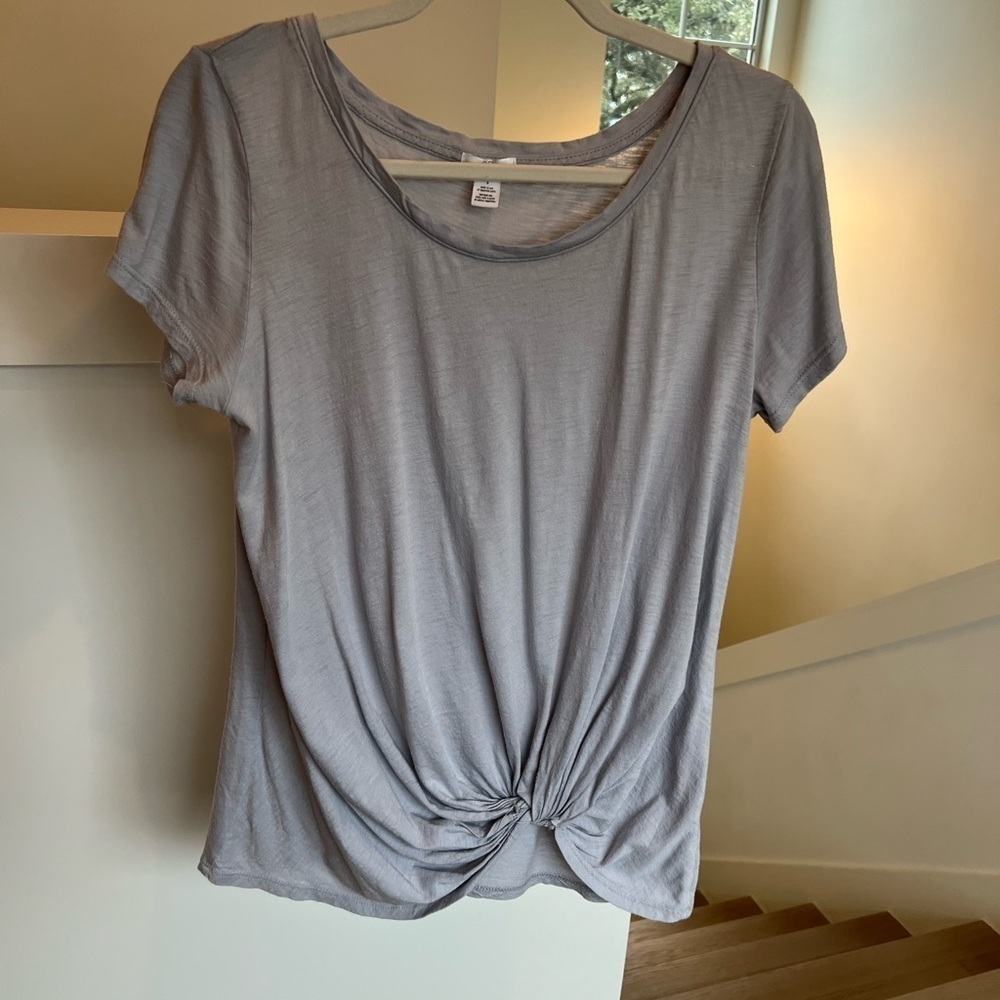 BP Short Sleeve T-Shirt Scoop Neck with Front Knot in Grey Nordstrom - Picture 6 of 15